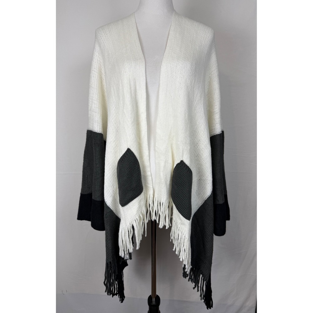 Jack & Missy NWT Women Wrap OS White Grey Black Fringe Pocket Cardigan